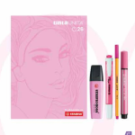 DIARIO STANDARD TINTA UNITA + STABILO 2025/2026 - CON ASTUCCIO E ACCESSORI - ROSA